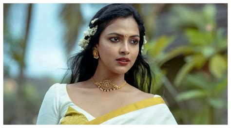 amala paul nude images|Amala Paul opens up on filming nude scene in Aadai, says I。